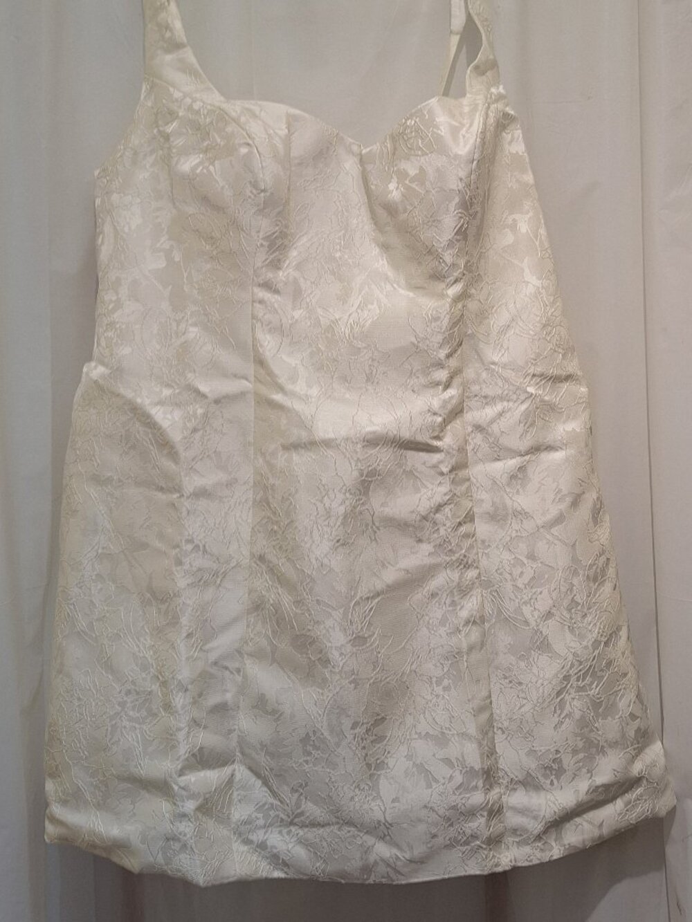 Super Cute! Short White Brocade Party Dress Size 22 PLUS SIZE  NWT